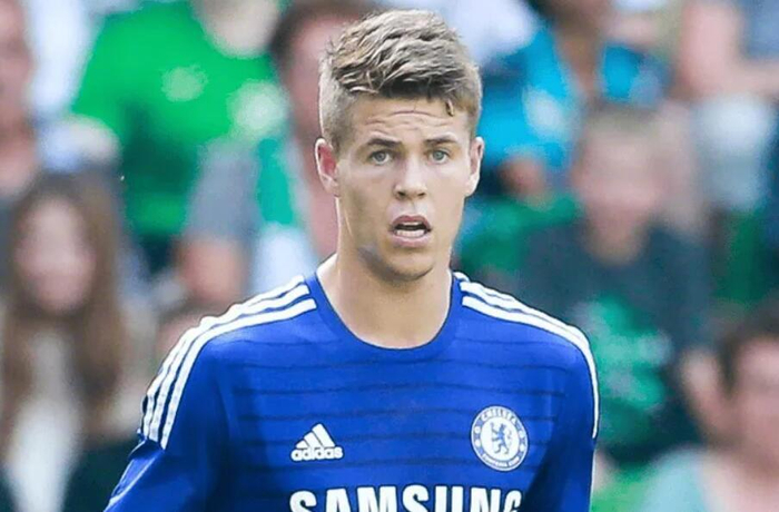 开云登录入口-荷兰国脚范金克尔因伤退役，曾效力切尔西、米兰|埃因霍温|AC米兰|维特斯|荷兰杯|ac米兰_新浪体育_新浪新闻