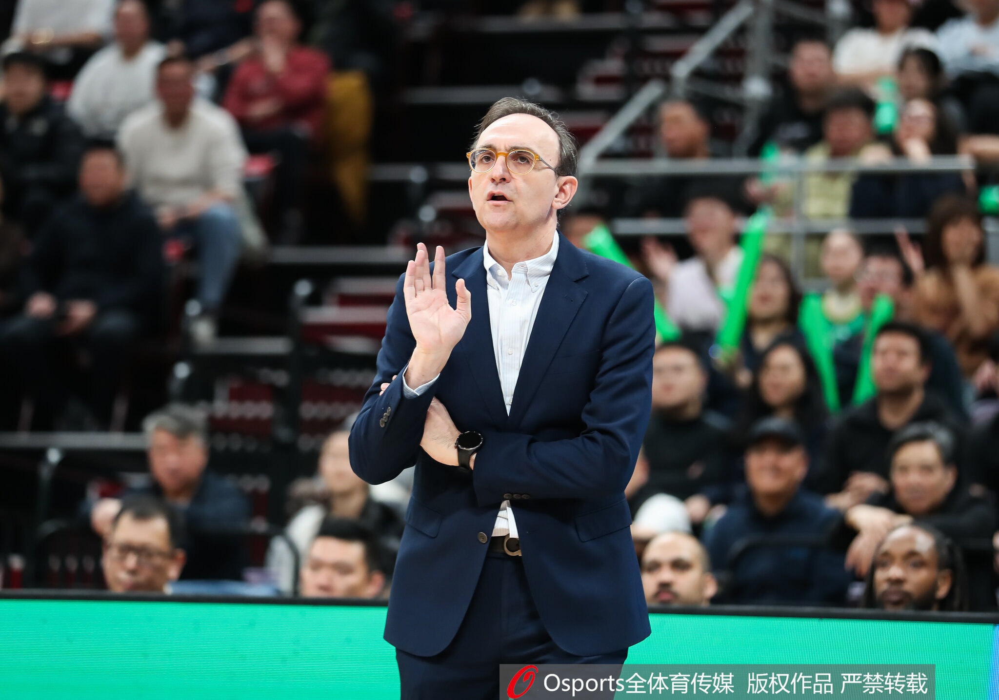 Kaiyun开云中国官网-乌戈：哈维需要第三节那样的手感找回节奏 我尽可能给每个人机会